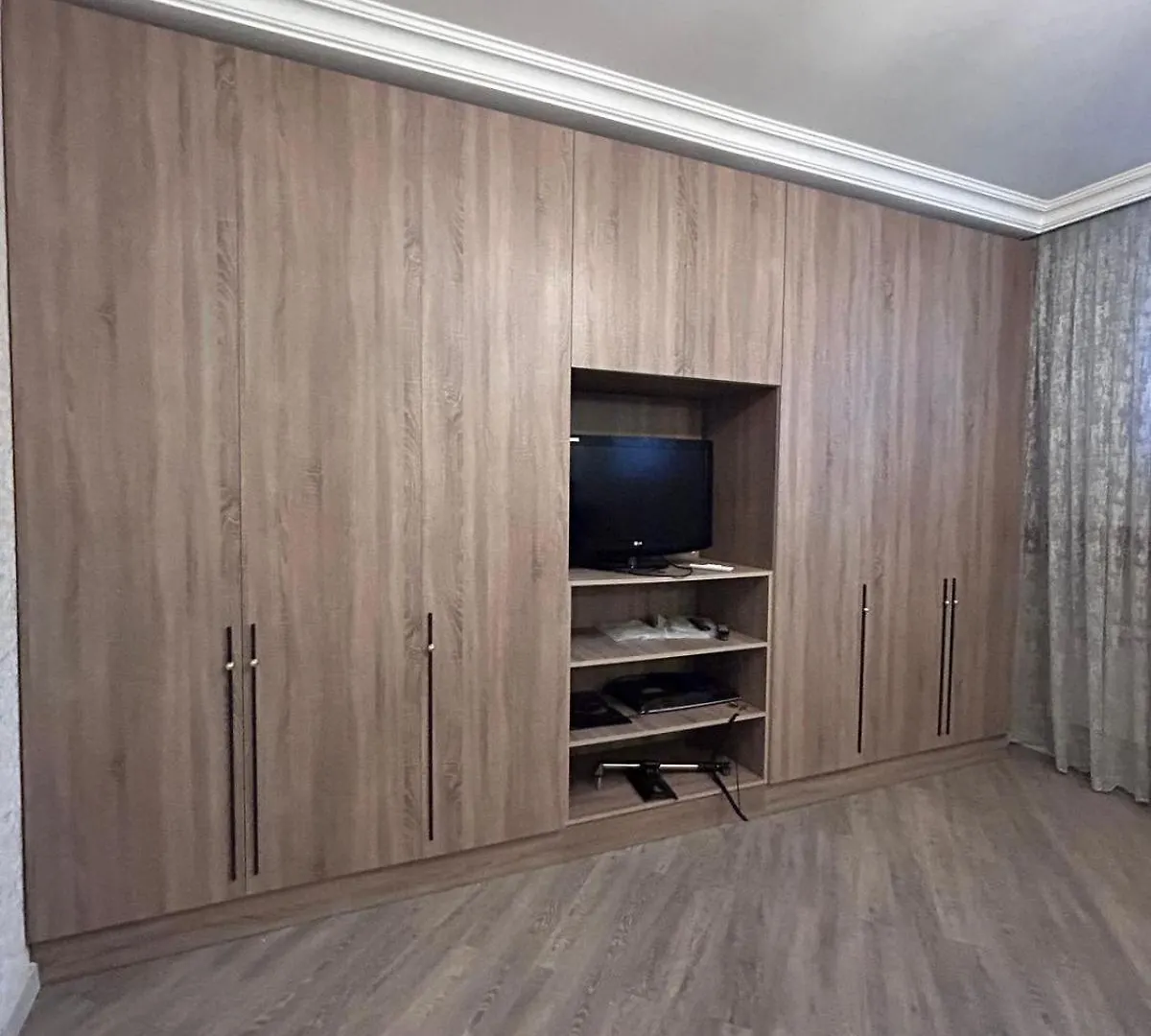 3 Floors 4 Bedroom Seaside Apart Baku 0*,